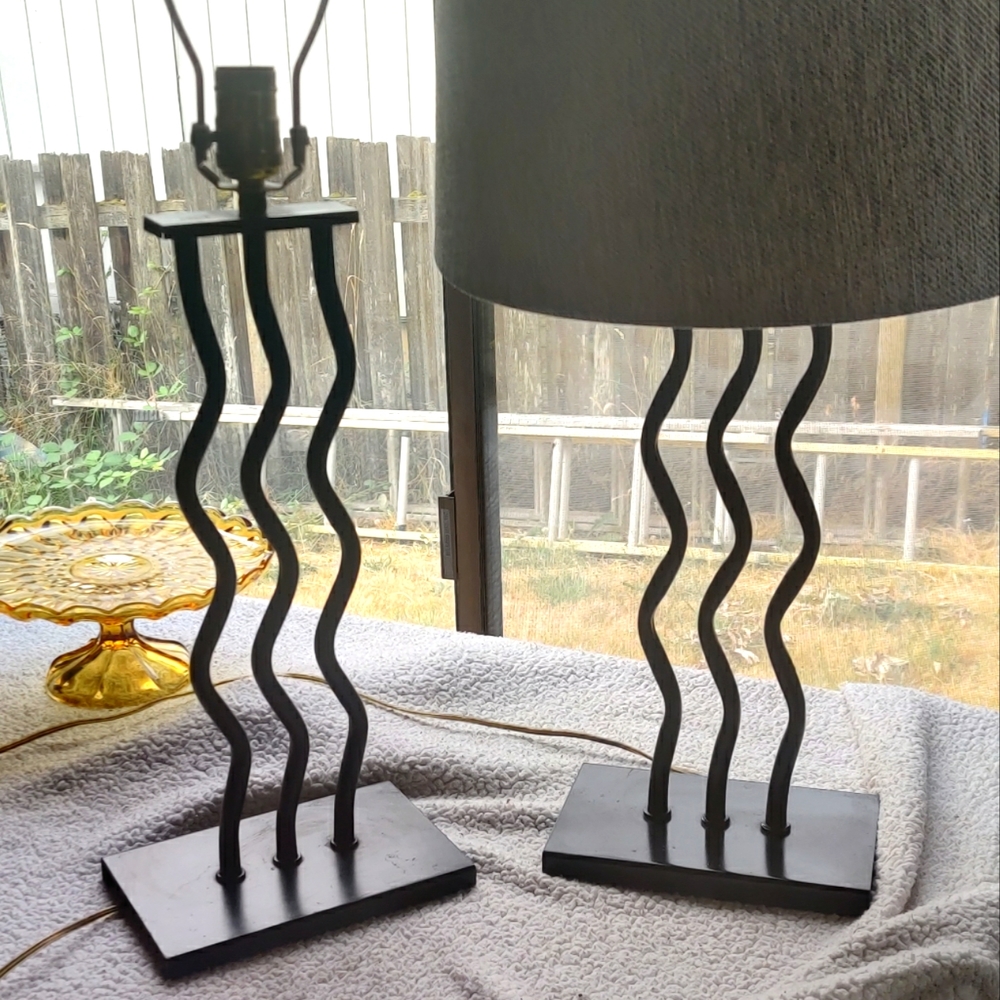 Memphis Style Wave Lamps